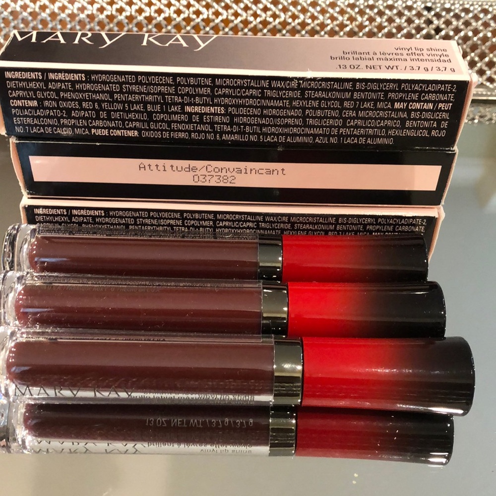 NEW Marykay vinyl lip shine, Attitude